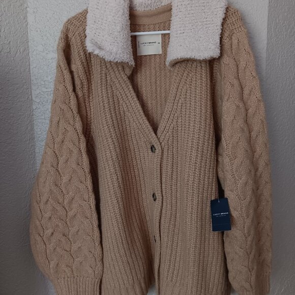 Lucky Brand  WOMANS Cardigan  Sweater NWT - Picture 1 of 7